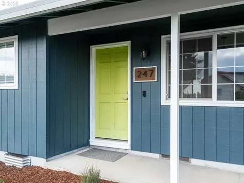 247 NE 30th Avenue Hillsboro OR 97124