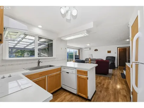 82281 Parvin Road Dexter OR 97431