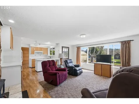 82281 Parvin Road Dexter OR 97431