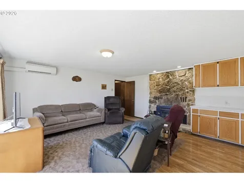 82281 Parvin Road Dexter OR 97431