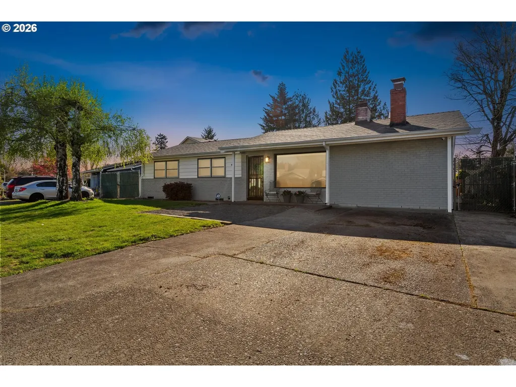2137 SE 179th Avenue Portland OR 97233