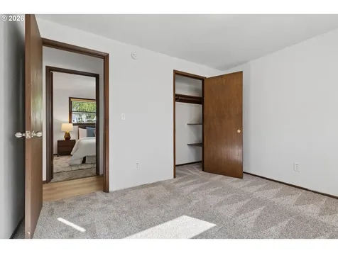 2137 SE 179th Avenue Portland OR 97233