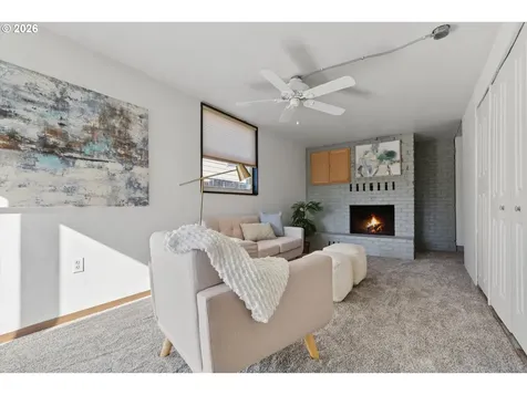2137 SE 179th Avenue Portland OR 97233