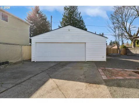 2137 SE 179th Avenue Portland OR 97233