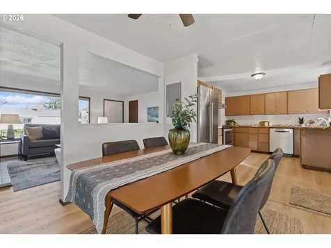 2137 SE 179th Avenue Portland OR 97233