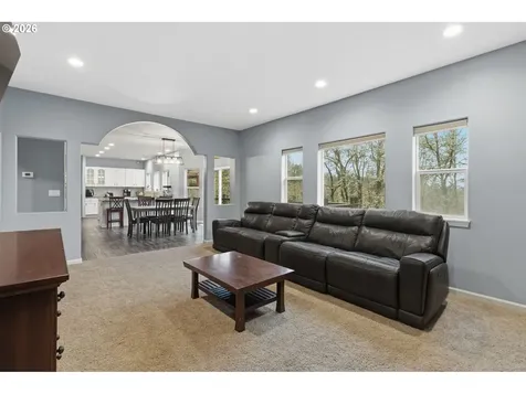 2728 Hallmark Lane Eugene OR 97405