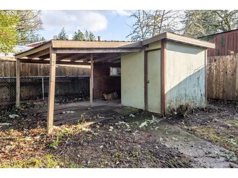 24743 Warthen Road Elmira OR 97437