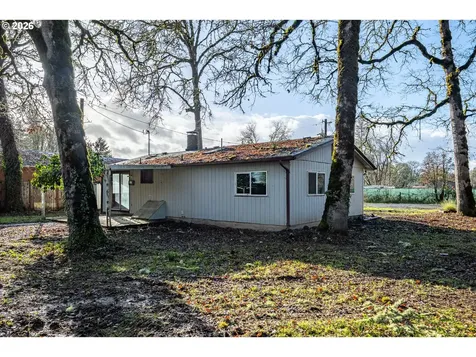 24743 Warthen Road Elmira OR 97437