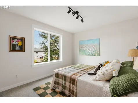 5807 SE Tolman Street Portland OR 97206