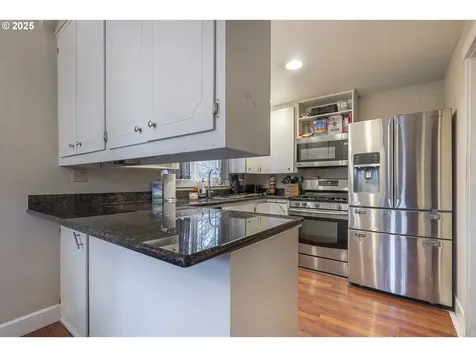 292 SE Academy Street Dallas OR 97338
