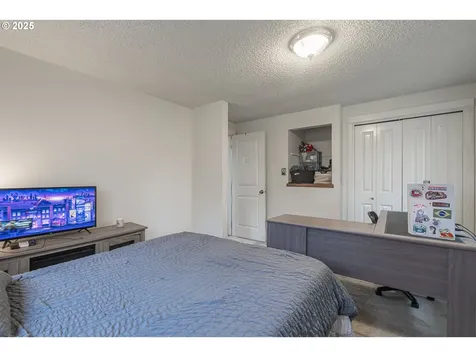 292 SE Academy Street Dallas OR 97338