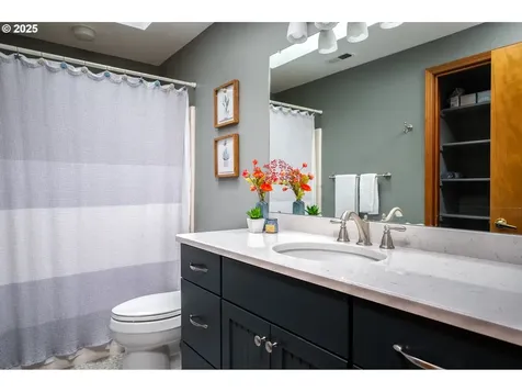 337 SW 27th Way Troutdale OR 97060