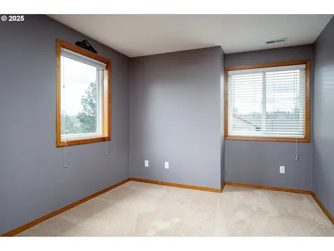 337 SW 27th Way Troutdale OR 97060