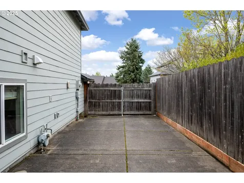 337 SW 27th Way Troutdale OR 97060