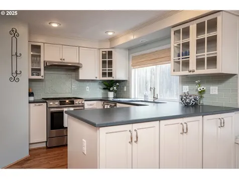 337 SW 27th Way Troutdale OR 97060