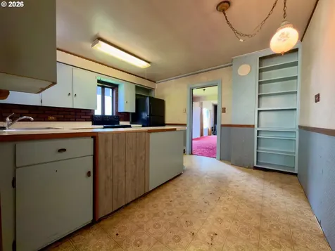 861 Fir Avenue Coos Bay OR 97420