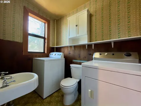 861 Fir Avenue Coos Bay OR 97420
