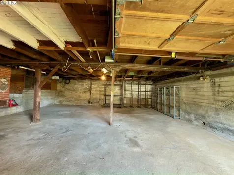 861 Fir Avenue Coos Bay OR 97420