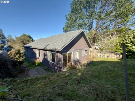 861 Fir Avenue Coos Bay OR 97420