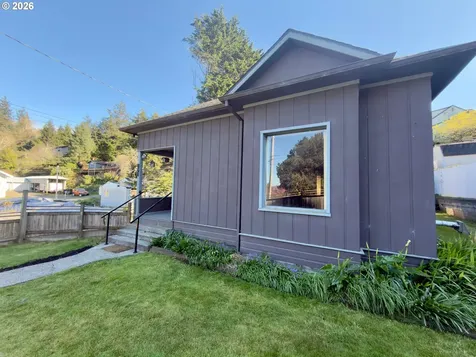 861 Fir Avenue Coos Bay OR 97420