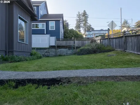 861 Fir Avenue Coos Bay OR 97420