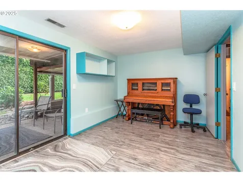 10054 SW Erie Court Tualatin OR 97062