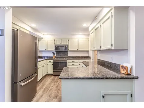 10054 SW Erie Court Tualatin OR 97062