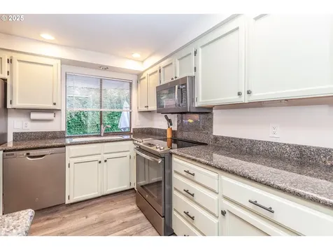 10054 SW Erie Court Tualatin OR 97062
