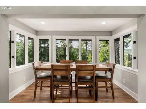 30930 Camas Swale Road Creswell OR 97426