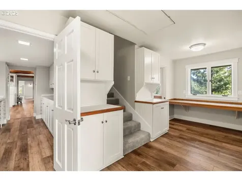 30930 Camas Swale Road Creswell OR 97426