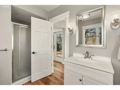 30930 Camas Swale Road Creswell OR 97426