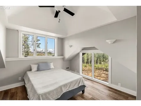 30930 Camas Swale Road Creswell OR 97426