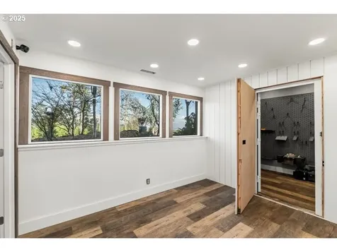 30930 Camas Swale Road Creswell OR 97426