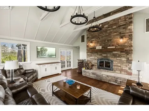 30930 Camas Swale Road Creswell OR 97426