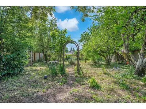 146 NE Jefferson Street Hillsboro OR 97124