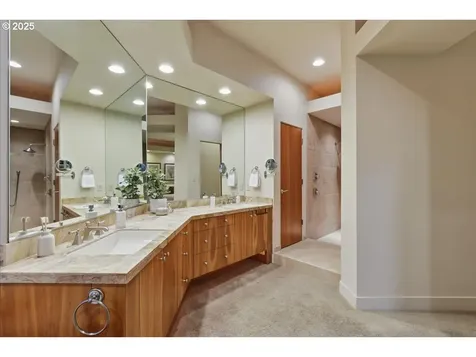 12604 NE 40th Avenue Vancouver WA 98686