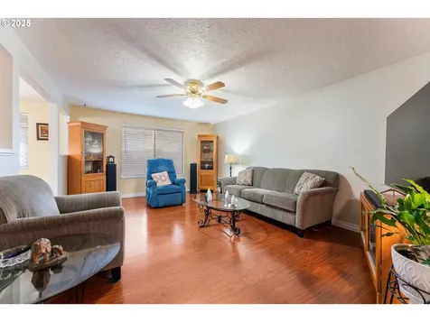 6896 SW 204th Avenue Beaverton OR 97078