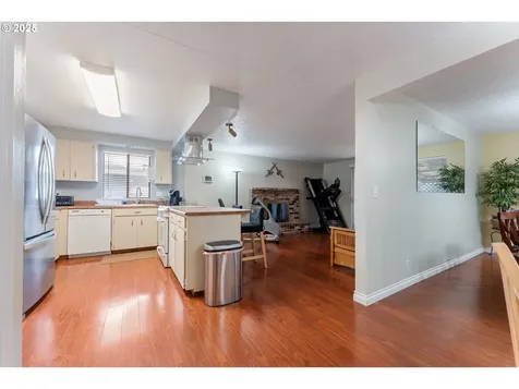 6896 SW 204th Avenue Beaverton OR 97078