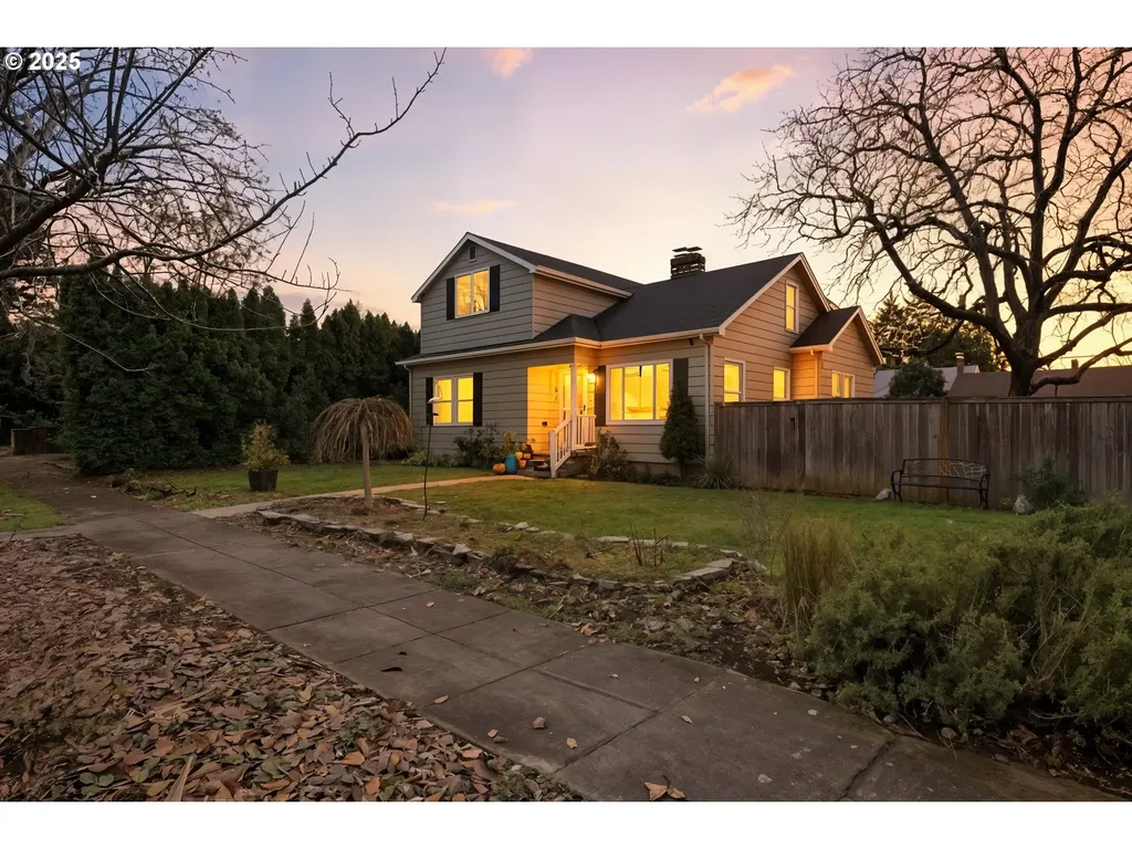 7327 N Oatman Avenue Portland OR 97217