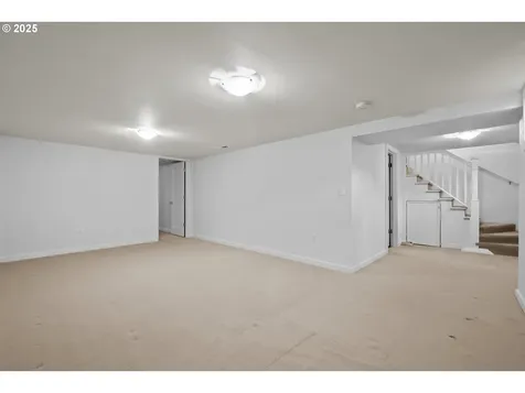 7327 N Oatman Avenue Portland OR 97217