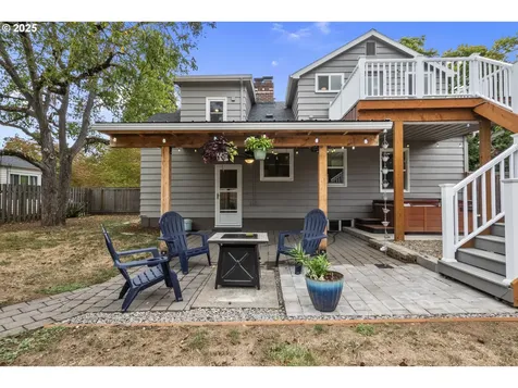 7327 N Oatman Avenue Portland OR 97217