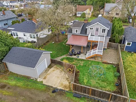 7327 N Oatman Avenue Portland OR 97217