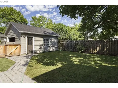 7327 N Oatman Avenue Portland OR 97217