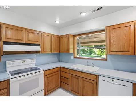 15507 NE Parkinen Road Brush Prairie WA 98606