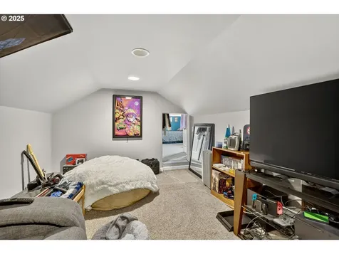 16514 Oaktree Terrace Oregon City OR 97045