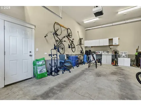 16514 Oaktree Terrace Oregon City OR 97045