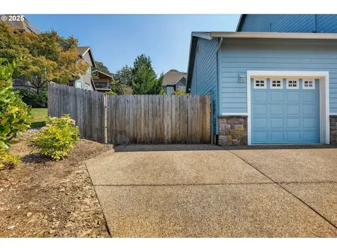 16514 Oaktree Terrace Oregon City OR 97045