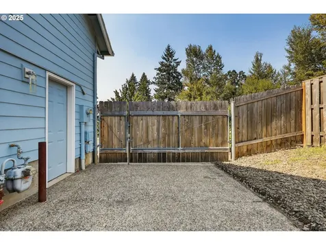 16514 Oaktree Terrace Oregon City OR 97045