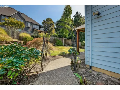 16514 Oaktree Terrace Oregon City OR 97045