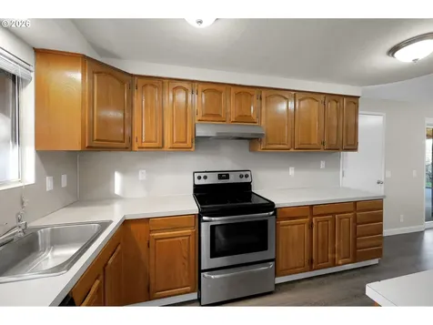 733 54th Street Springfield OR 97478